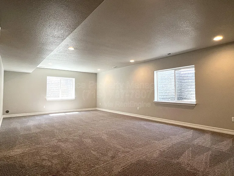 10020 Seawolf Dr — Photo 25