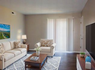 304 Donner Pass APT C, Saint Peters, MO 63376