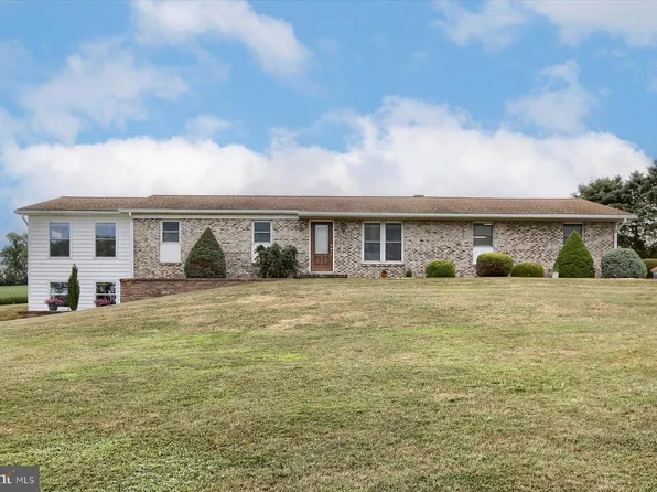 1189 Pottsville St, Herndon, PA 17830