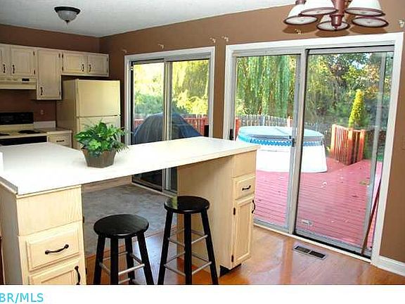 4th image of 5872 Cape Coral Ln