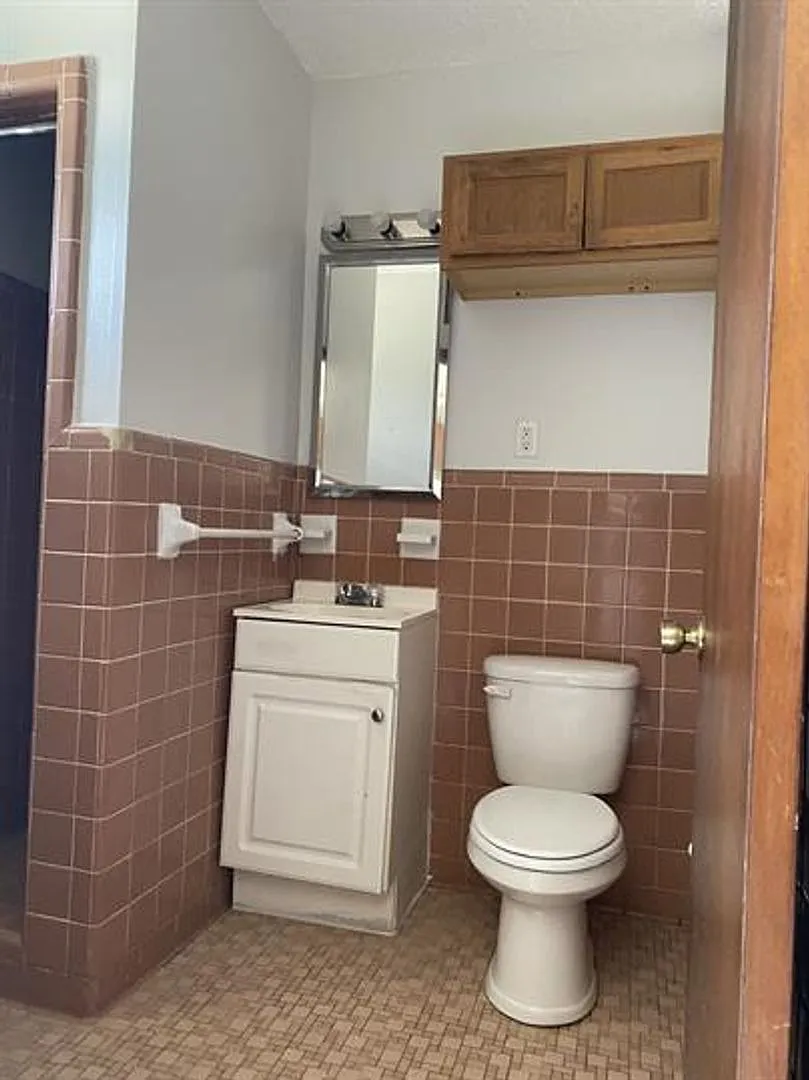 52509 Hwy 51- Apts — Photo 2
