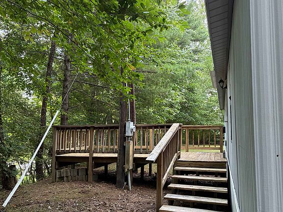 3rd image of 1830 Deerfield Valley Rd