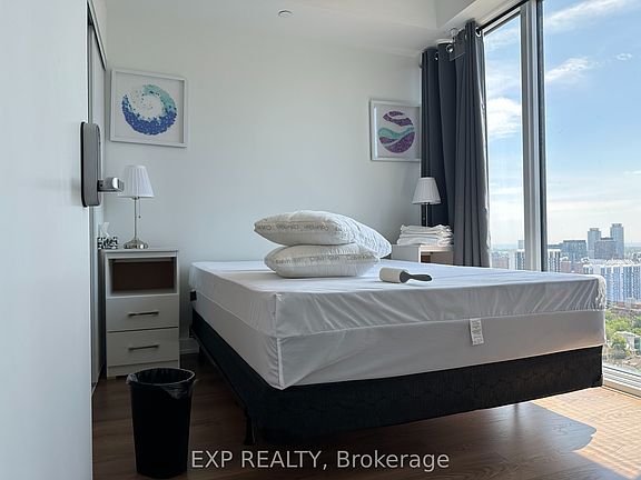 4th image of 319 Jarvis St #2517
