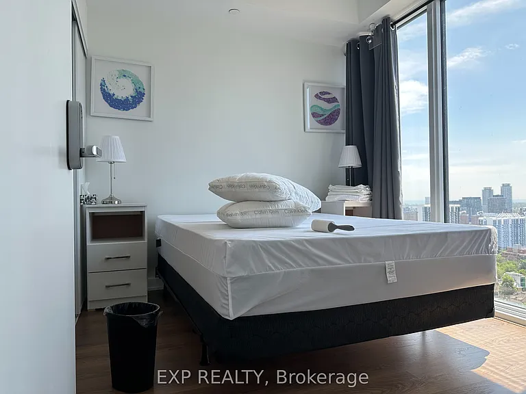 319 Jarvis St #2517 — Photo 4