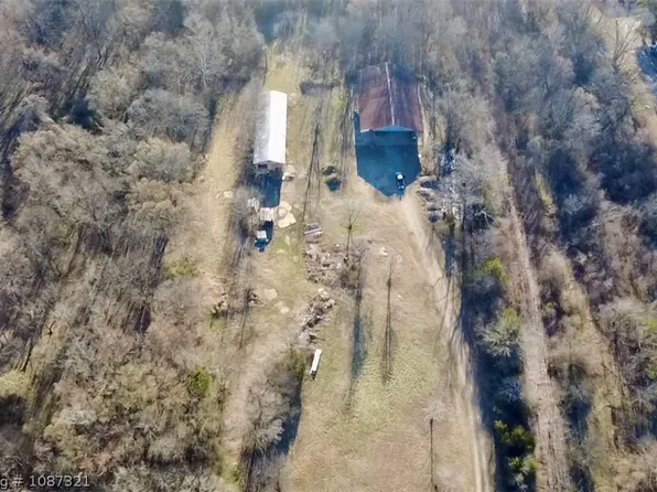 813 E 6th St, Danville, AR 72833