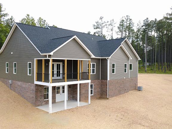 2nd image of 405 Hixburg Rd