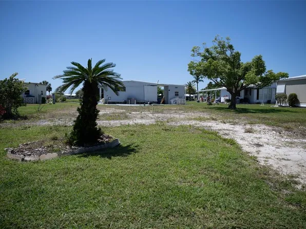 651 La Sala #423, North Pt, FL 34287