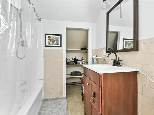 95 Chatham St APT 3, Providence, RI 02904