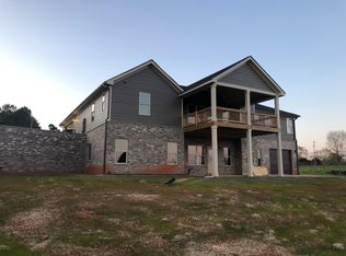 1411 Ridgeway Rd, Bogart, GA 30622