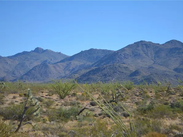 52 E Palo Verde Dr, Yucca, AZ 86438