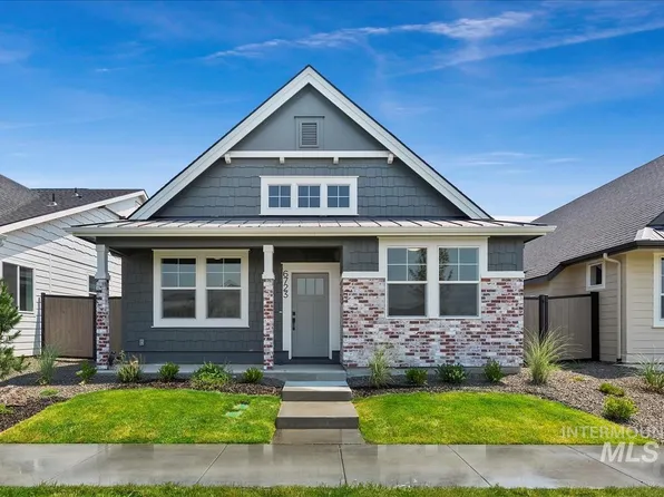 1220 N Meadowglen Ave, Meridian, ID 83642
