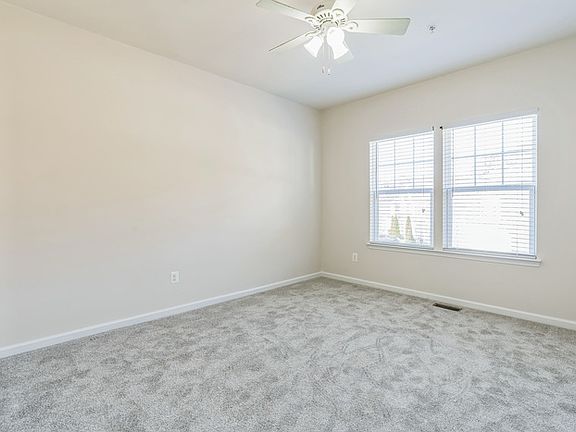 5th image of 43713 Great Laurel Way