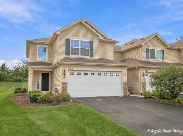 968 Tuscany Trl, Hampshire, IL 60140