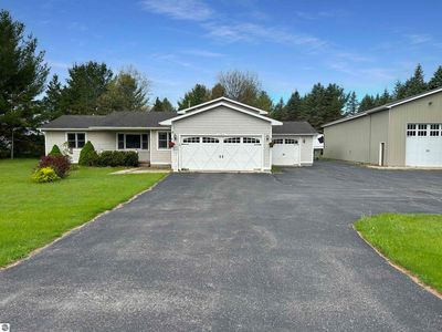 1724 Pine Tree, Grawn, MI, 49637