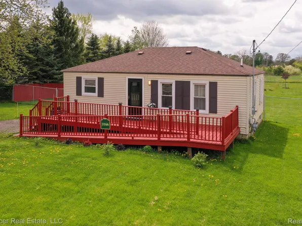 3166 S Belsay Rd, Burton, MI 48519
