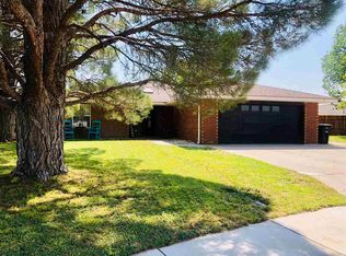 58 Bent Tree Rd, Roswell, NM 88201