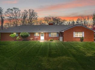 306 Lakeview Dr, Mason, OH 45040