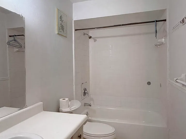 889 Hendry Dr — Photo 11
