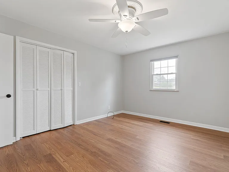513 Meadowlark Ln — Photo 22