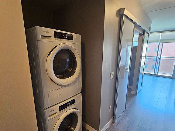 5th image of 308 Lester St #317