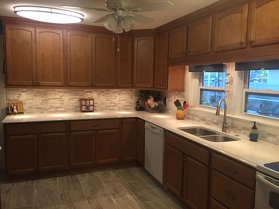 3rd image of 1205 Sedeeva Cir S