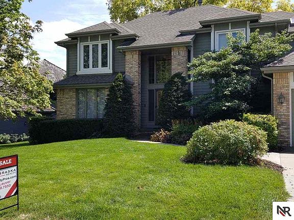 3rd image of 10211 Washington Dr