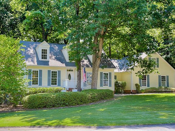 2nd image of 3117 Holly Haven Dr