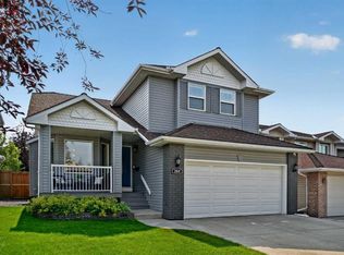 264 NW Riverview Close SE, Calgary, AB T2C 4G8