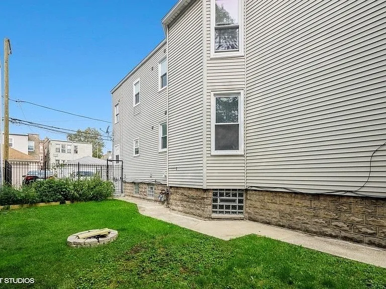 3138 N Lawndale Ave #1 — Photo 14