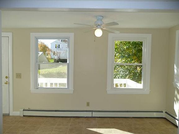 3rd image of 26 Chamberlin St #3