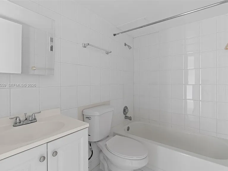 14250 SW 62nd St #402 — Photo 19