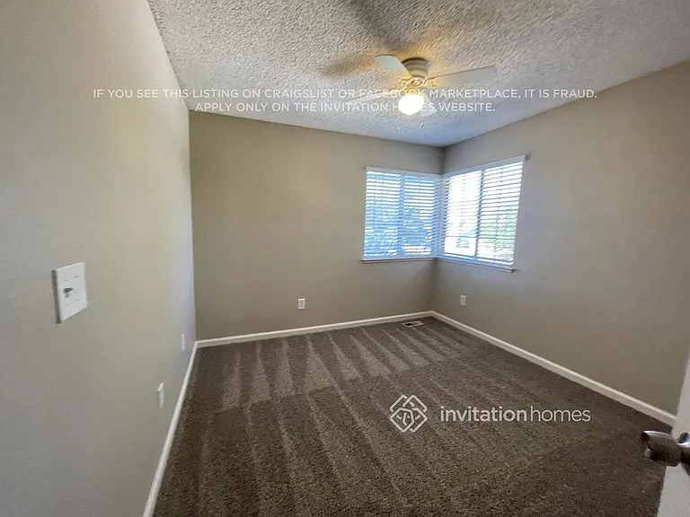 4939 Orinda Way — Photo 11