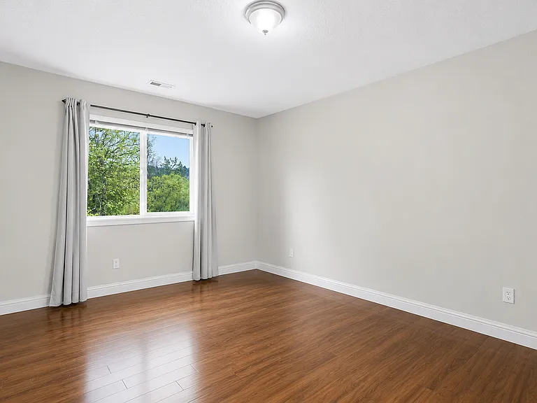 17318 SW Galewood Dr — Photo 24