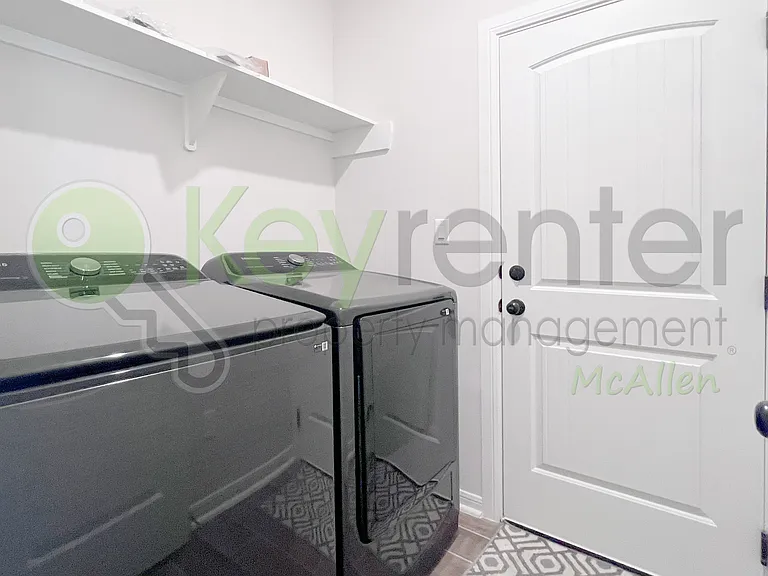 2603 N Rocky Rose Ave — Photo 8
