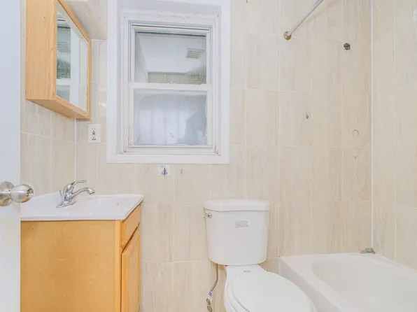 2162 Brown Street image 13 of 14