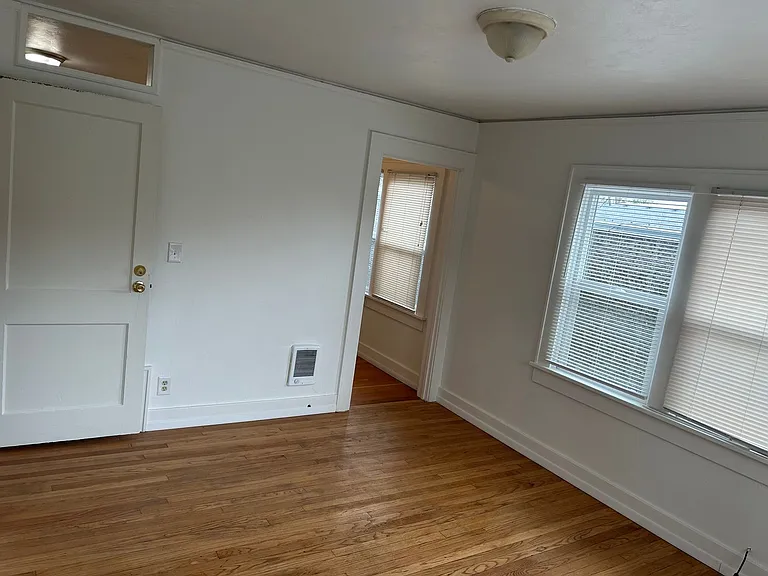 477 W 8th Ave #165 — Photo 3