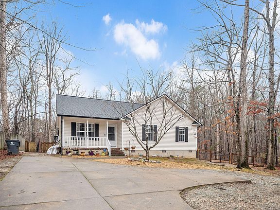 2nd image of 814 Torredge Rd