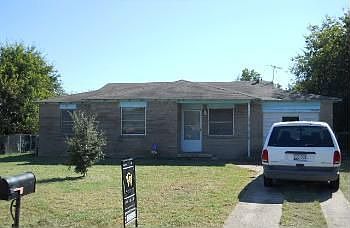 1st image of 129 Crockett Dr