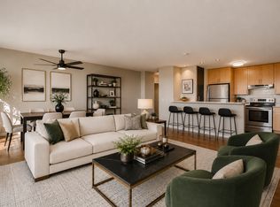 4343 N Clarendon Ave APT 2803, Chicago, IL 60613