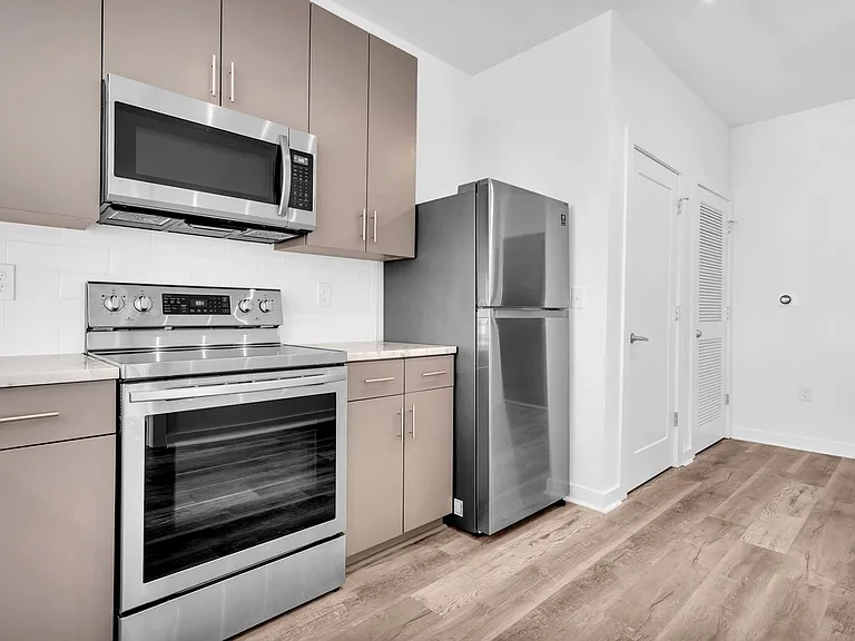 525 Parkway Dr NE #417 — Photo 14