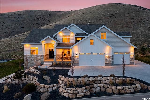 1st image of 1560 W Toscana Hills Dr