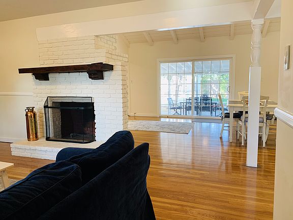 3rd image of 8929 Balboa Blvd #1