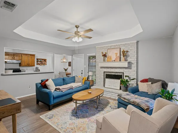 5216 Wild Horse Ct, Arlington, TX 76017