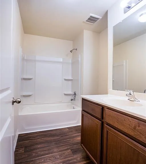 208 Autumn Berry Ln — Photo 27