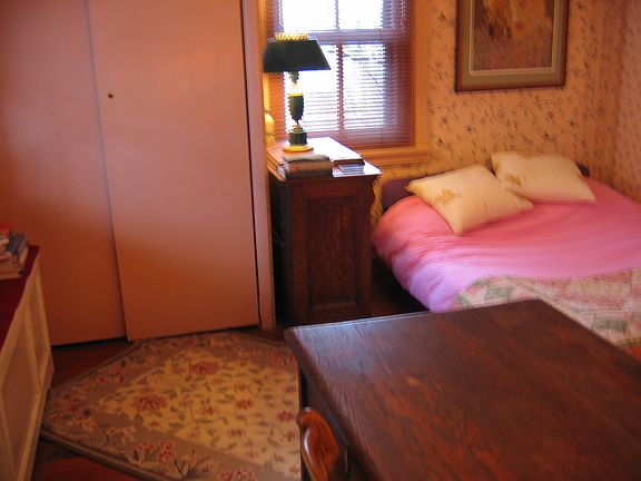 4th image of 35 Garrett Ave
