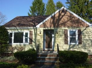 103 Winnepurkit Ave, Lynn, MA 01905