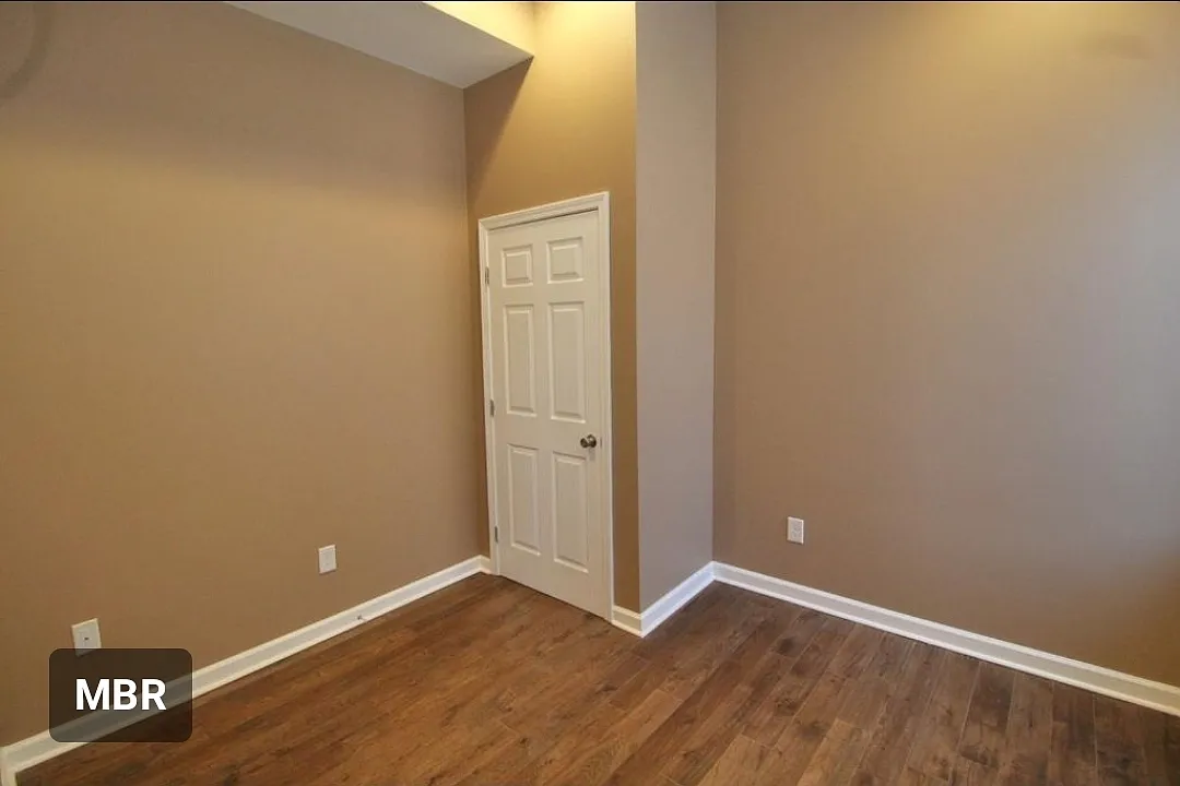4400 Lancaster Ave — Photo 1