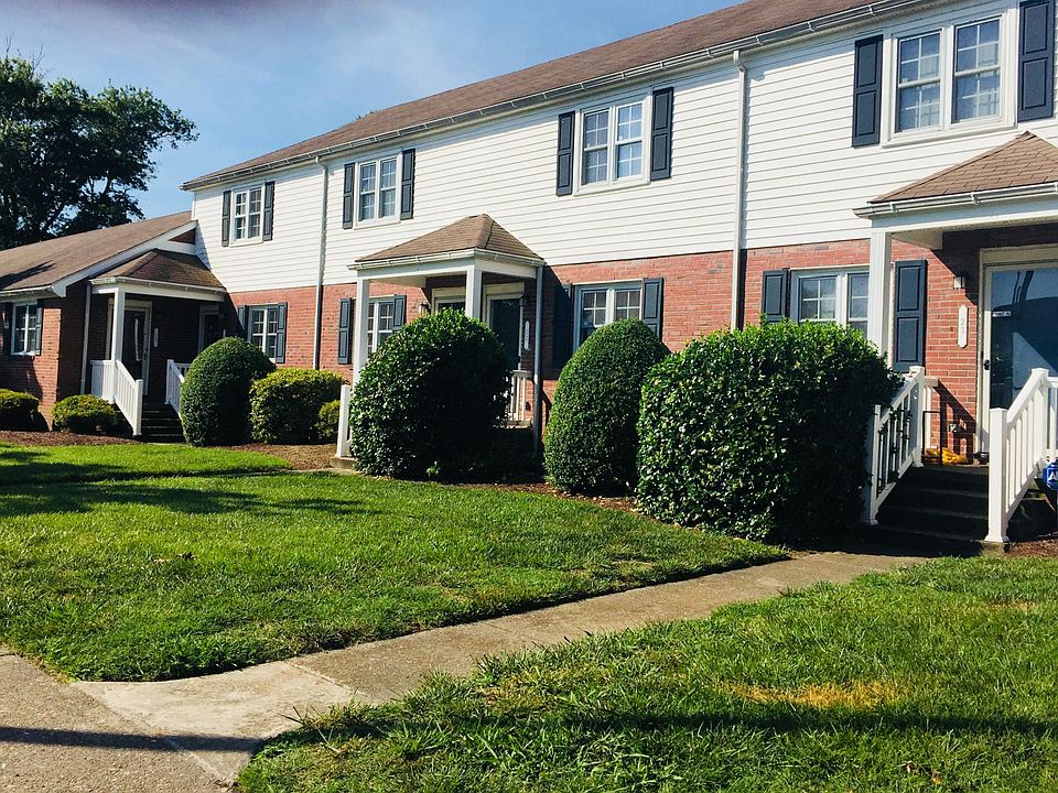 1st image of 2 Sandra Ln