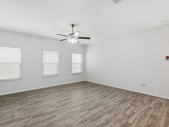 2nd image of 1408 Ross Ave