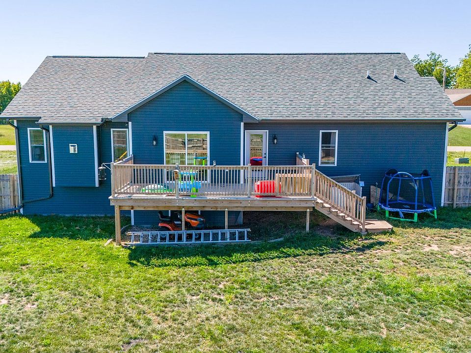 1020 Mill Pond Cir, Weyauwega, WI 54983 MLS 50280493 Zillow